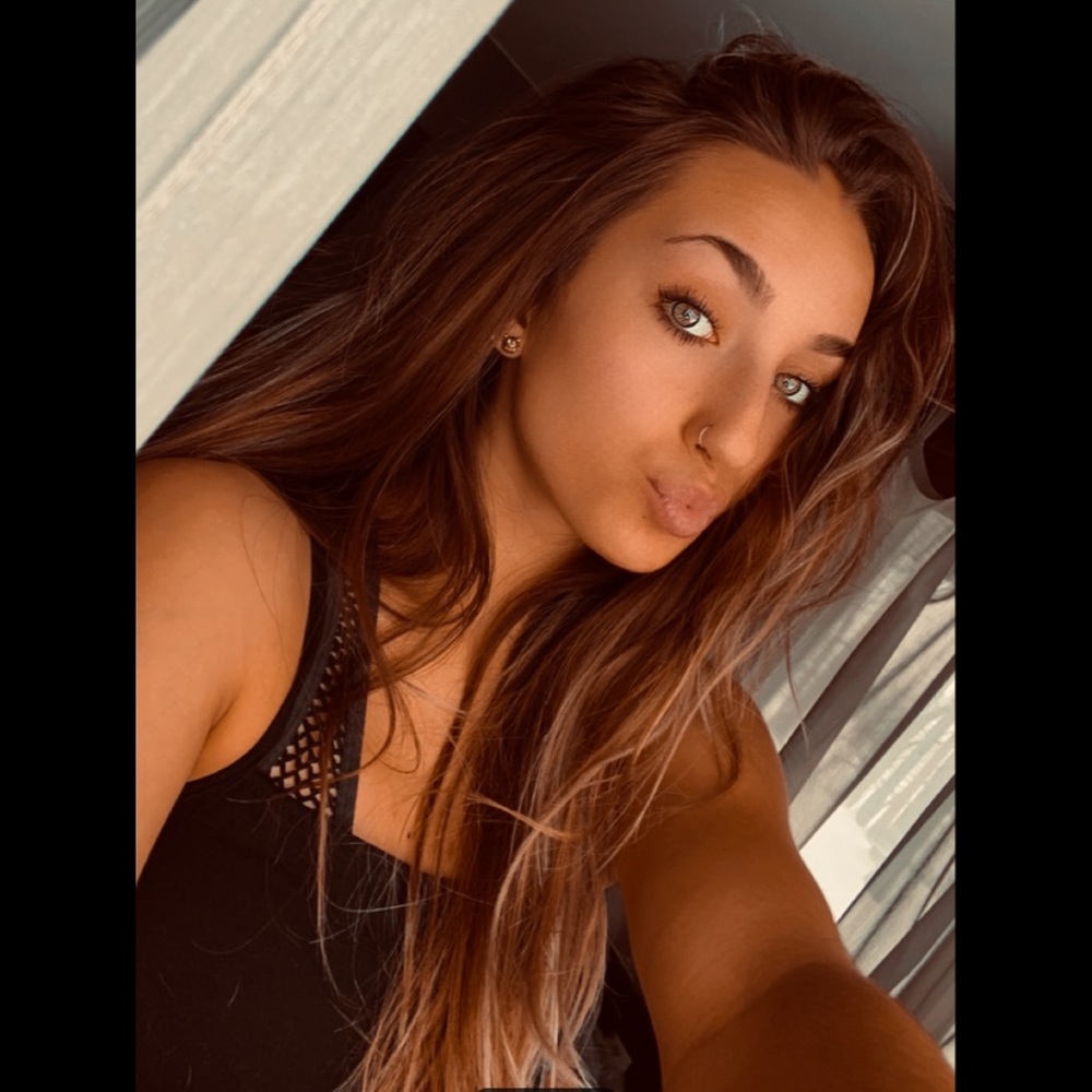 Meet your Posher, Mya